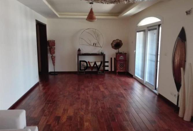 8215354 - Property Image 2