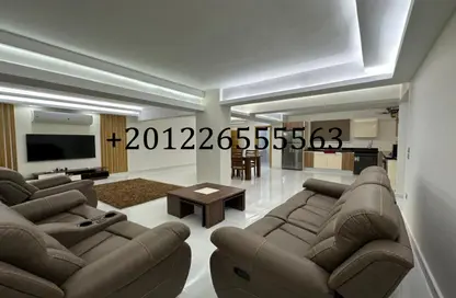 Apartment - 2 Bedrooms - 2 Bathrooms for rent in Street 14 - Maadi - Hay El Maadi - Cairo
