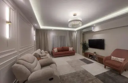 Apartment - 2 Bedrooms - 1 Bathroom for rent in Youssef Al Sebaey St. - Rehab City First Phase - Al Rehab - New Cairo City - Cairo