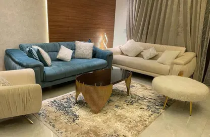 Villa - 3 Bedrooms - 4 Bathrooms for sale in Garden Residence - Hyde Park - New Cairo City - Cairo