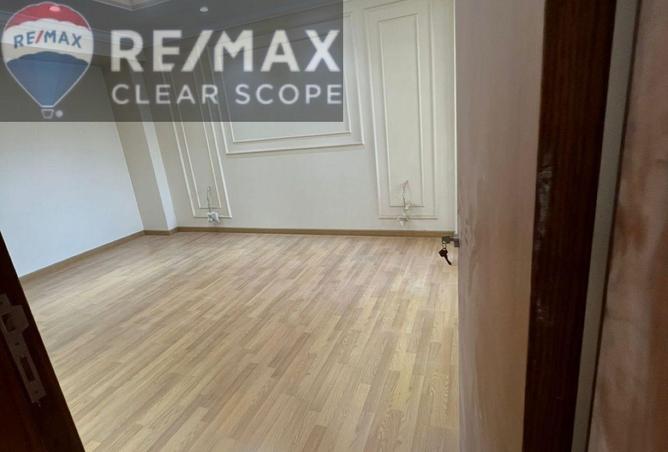 8394419 - Property Image 3