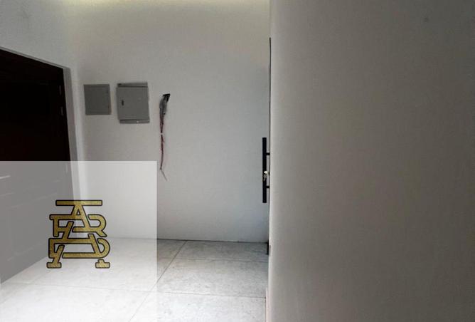 8452725 - Property Image 2