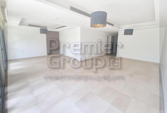 8082821 - Property Image 3