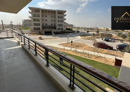 Duplex - 3 bedrooms for للايجار in The Fourteen Golf Residences - Uptown Cairo - Mokattam - Cairo