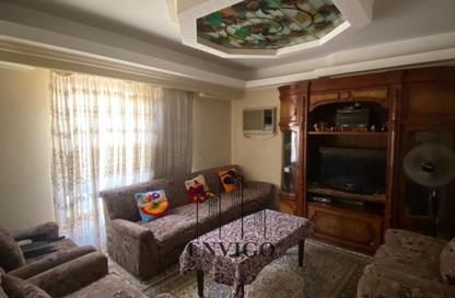 Apartment - 4 Bedrooms - 3 Bathrooms for sale in Abdel Hay Hegazy St. - 8th Zone - Nasr City - Cairo