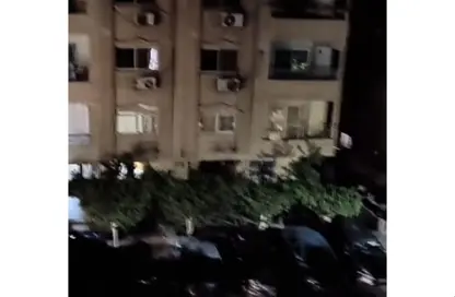 Apartment - 3 Bedrooms - 2 Bathrooms for sale in Al Mohandes Ehab Ezzat St. - 9th Zone - Nasr City - Cairo