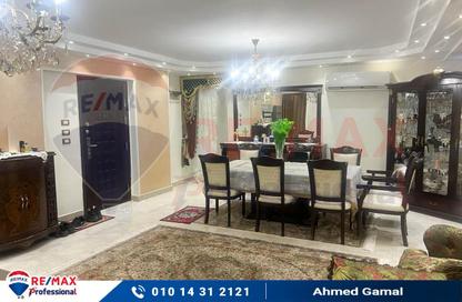 Apartment - 2 Bedrooms - 1 Bathroom for sale in Ali Al Iskandarani St. - Moharam Bek - Hay Wasat - Alexandria