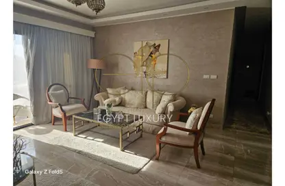 شقة - 2 غرف نوم - 2 حمامات للايجار في ذا كورت ياردز - كمبوندات الشيخ زايد - الشيخ زايد - الجيزة