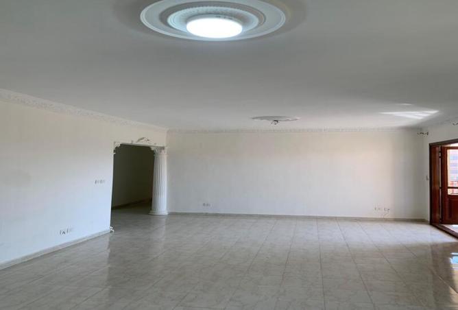 8180484 - Property Image 3