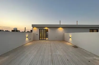 (بنتهاوس  (روف - 4 غرف نوم - 2 حمامات للبيع في ماونتن فيو اى سيتي - كمبوندات التجمع الخامس - التجمع الخامس - مدينة القاهرة الجديدة - القاهرة