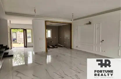 Townhouse - 3 Bedrooms - 3 Bathrooms for rent in Hyde Park - New Cairo City - Cairo