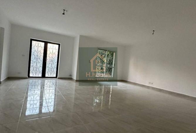 8273848 - Property Image 3