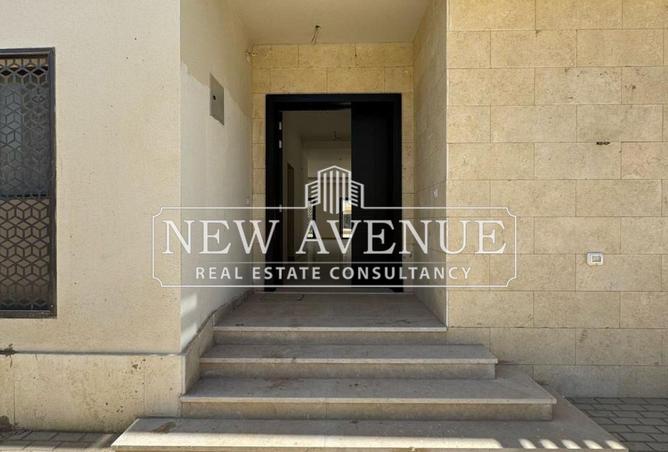 8125423 - Property Image 2