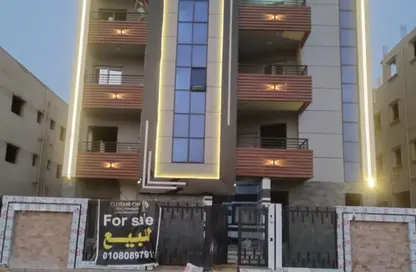 Apartment - 3 Bedrooms - 2 Bathrooms for sale in Area B - Ganoob El Acadimia - New Cairo City - Cairo