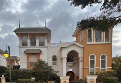 Villa - 4 Bedrooms - 4 Bathrooms for sale in Dyar Compound - 90 Street - The 5th Settlement - New Cairo City - Cairo