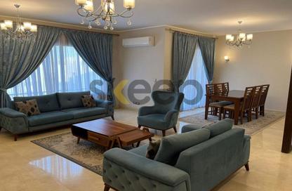 شقة - 2 غرف نوم - 2 حمامات للايجار في فيلدج جيت - المستثمرين الجنوبية - مدينة القاهرة الجديدة - القاهرة