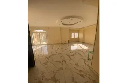 شقة - 3 غرف نوم - 2 حمامات للايجار في شارع البستان - الحي التاسع - الشيخ زايد - الجيزة