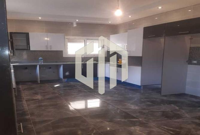 8027533 - Property Image 3