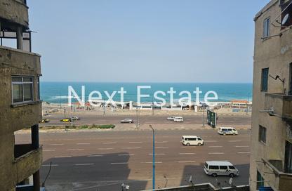 Apartment - 3 Bedrooms - 3 Bathrooms for sale in Al Delta St. - Sporting - Hay Sharq - Alexandria