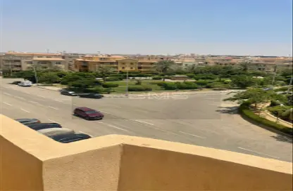 Apartment - 5 Bedrooms - 3 Bathrooms for sale in Al Sheikh Hassan Maamoun St. - El Yasmeen 7 - El Yasmeen - New Cairo City - Cairo