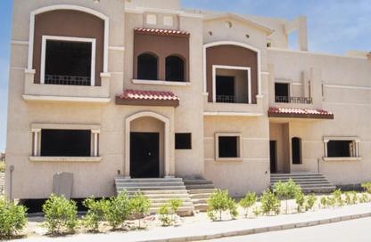 فيلا - 5 غرف نوم - 4 حمامات للبيع في قطامية جاردنز - كمبوندات القطامية - القطامية - مدينة القاهرة الجديدة - القاهرة