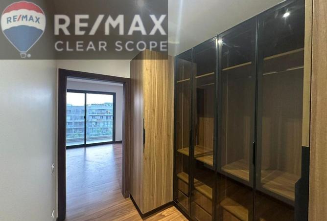 8243958 - Property Image 2