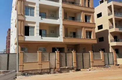 Apartment - 3 Bedrooms - 3 Bathrooms for sale in Bait Alwatan - The 5th Settlement - New Cairo City - Cairo