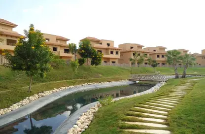 منزل مزدوج - 5 غرف نوم - 4 حمامات للبيع في مون فالي - المستثمرين الجنوبية - مدينة القاهرة الجديدة - القاهرة