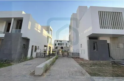 فيلا - 4 غرف نوم - 5 حمامات للبيع في جولز - طريق مصر اسكندرية الصحراوي - مدينة 6 أكتوبر - الجيزة