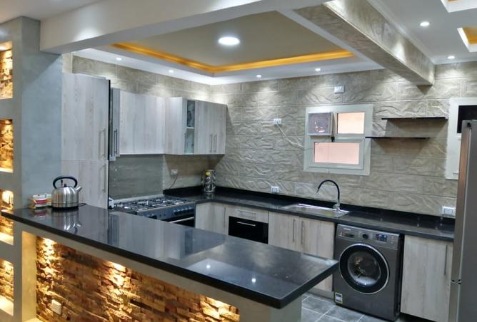 8370513 - Property Image 2