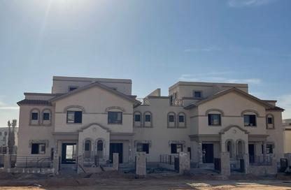 Townhouse - 3 Bedrooms - 4 Bathrooms for sale in Madinaty - Cairo