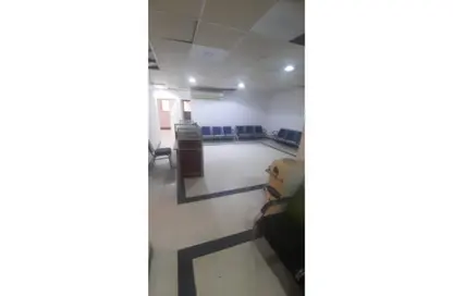 Clinic - Studio - 3 Bathrooms for rent in Gate 1 - Khofo - Hadayek El Ahram - Giza