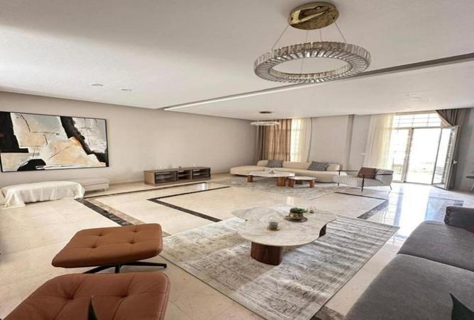 8330304 - Property Image 3