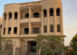 Apartment - 3 bedrooms - 2 bathrooms for للبيع in 3rd District East - Shorouk City - Cairo