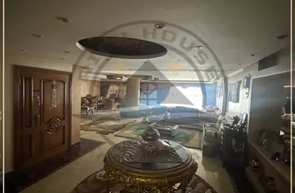 Apartment - 4 Bedrooms - 3 Bathrooms for rent in Al Geish Road - Glim - Hay Sharq - Alexandria
