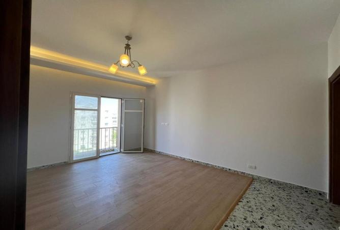 8211416 - Property Image 3