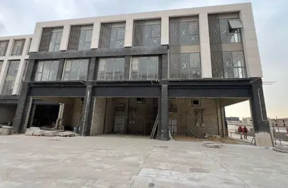 Half Floor - Studio - 2 Bathrooms for rent in Mivida - 5th Settlement Compounds - The 5th Settlement - New Cairo City - Cairo