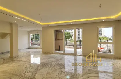 Duplex - 3 Bedrooms - 3 Bathrooms for rent in The Residences - Hyde Park - New Cairo City - Cairo