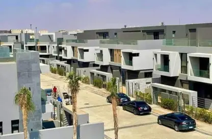 منزل مزدوج - 4 غرف نوم - 5 حمامات للبيع في باتيو كازا - الباتيو - كمبوندات الشروق - مدينة الشروق - القاهرة