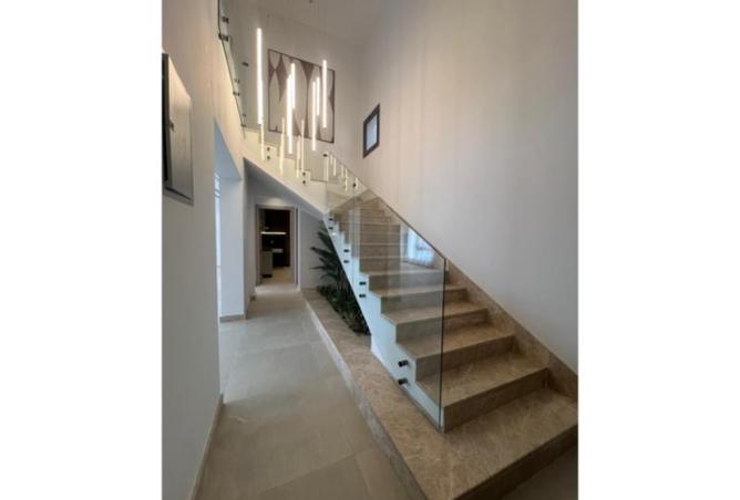 8153979 - Property Image 2