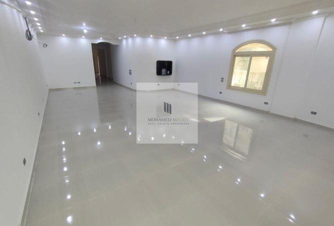 8298442 - Property Image 2