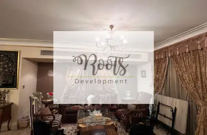 Villa - 4 Bedrooms - 4 Bathrooms for sale in Street 10 - Greens - 6th District - Sheikh Zayed City - Giza