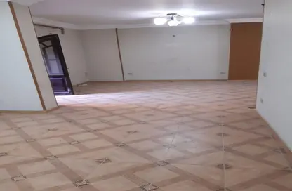 Apartment - 3 Bedrooms - 2 Bathrooms for sale in Al Lebeny Axis - El Mariouteya - Faisal - Hay El Haram - Giza