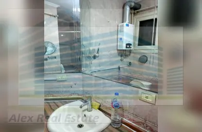 شقة - 2 غرف نوم - 1 حمام للايجار في شارع محمد فوزي معاذ - سموحة - حي شرق - الاسكندرية