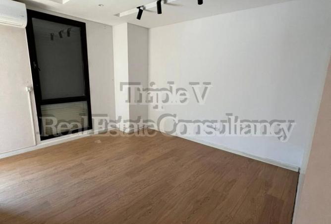 8012842 - Property Image 2