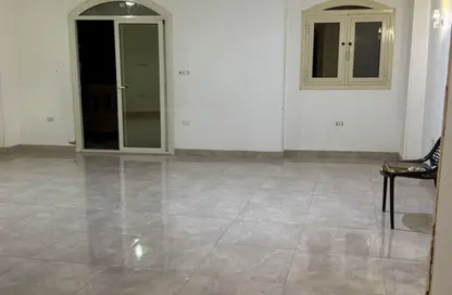 Apartment - 3 Bedrooms - 2 Bathrooms for sale in 5th District - Sheikh Zayed City - Giza