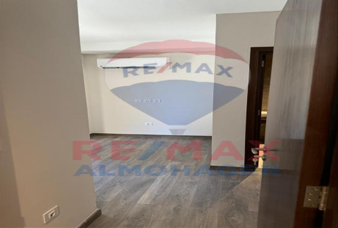 8262818 - Property Image 2