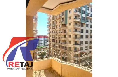 Apartment - 3 Bedrooms - 2 Bathrooms for sale in Hassan Ma'moon St. - 6th Zone - Nasr City - Cairo