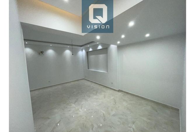8104875 - Property Image 2