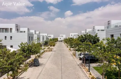 Apartment - 2 Bedrooms - 2 Bathrooms for sale in Al Burouj Compound - El Shorouk Compounds - Shorouk City - Cairo